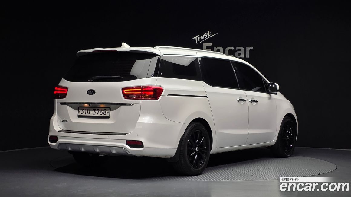 Kia Canival 2019