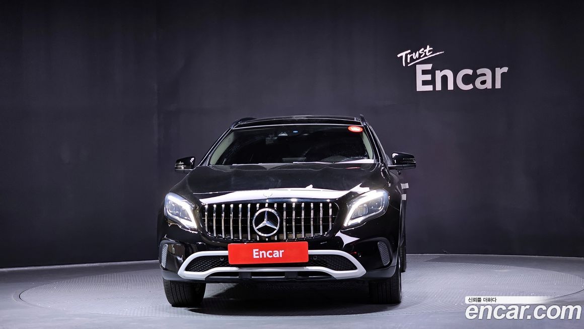 Mercedes-Benz GLA-Class 2018