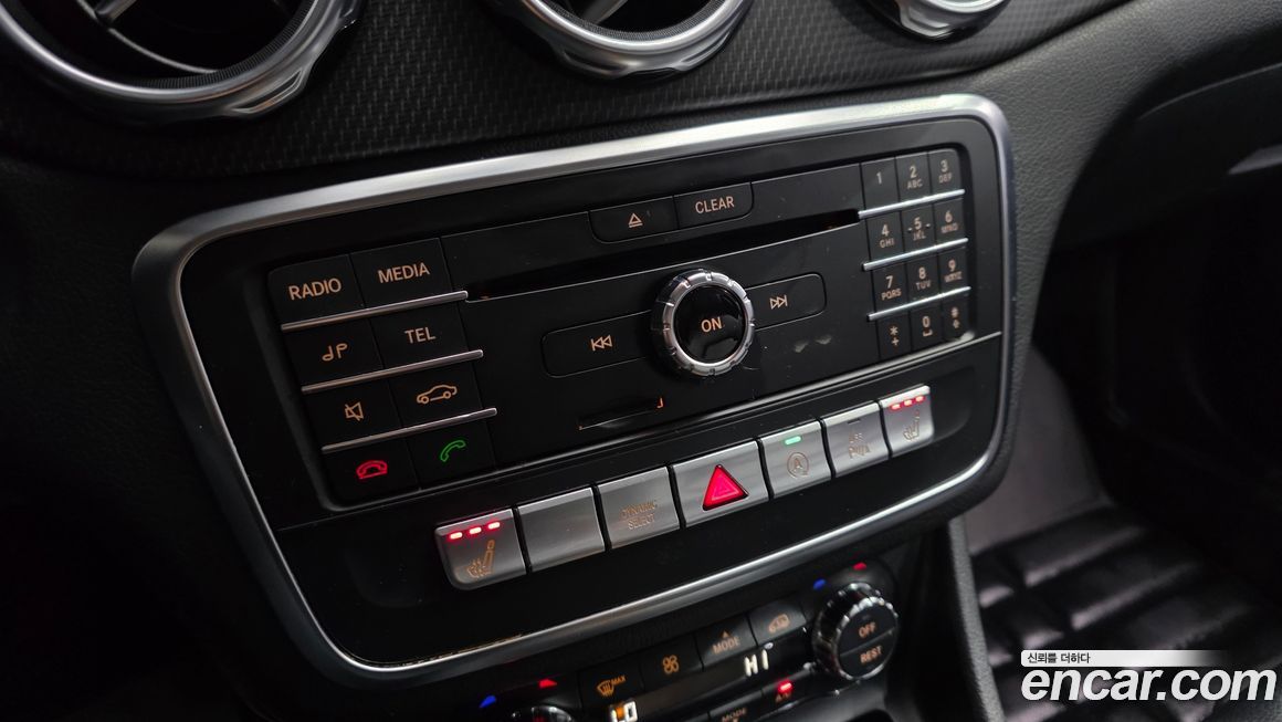 Mercedes-Benz GLA-Class 2019