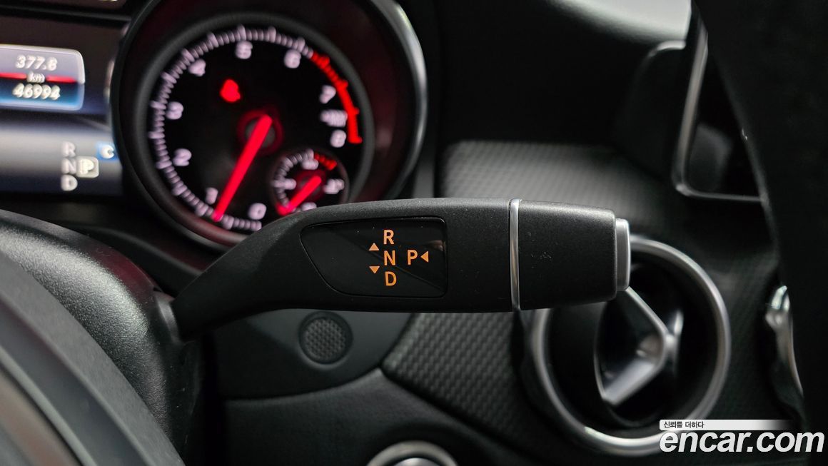 Mercedes-Benz GLA-Class 2019