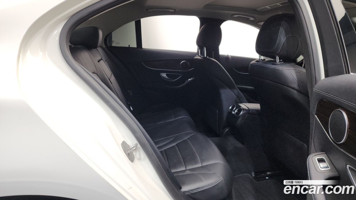 Mercedes-Benz C-Class 2018
