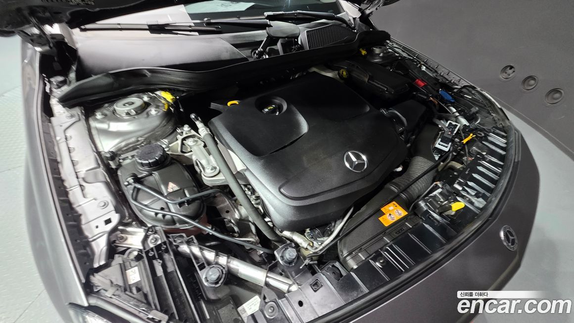 Mercedes-Benz GLA-Class 2019