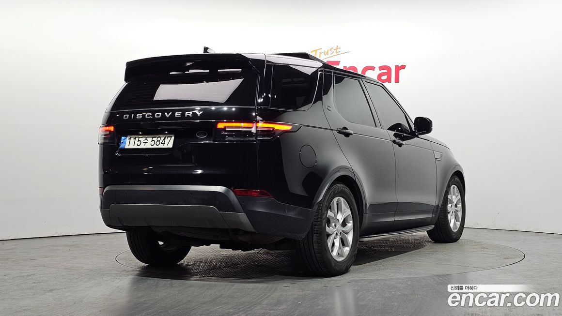 Land Rover Discovery 2018
