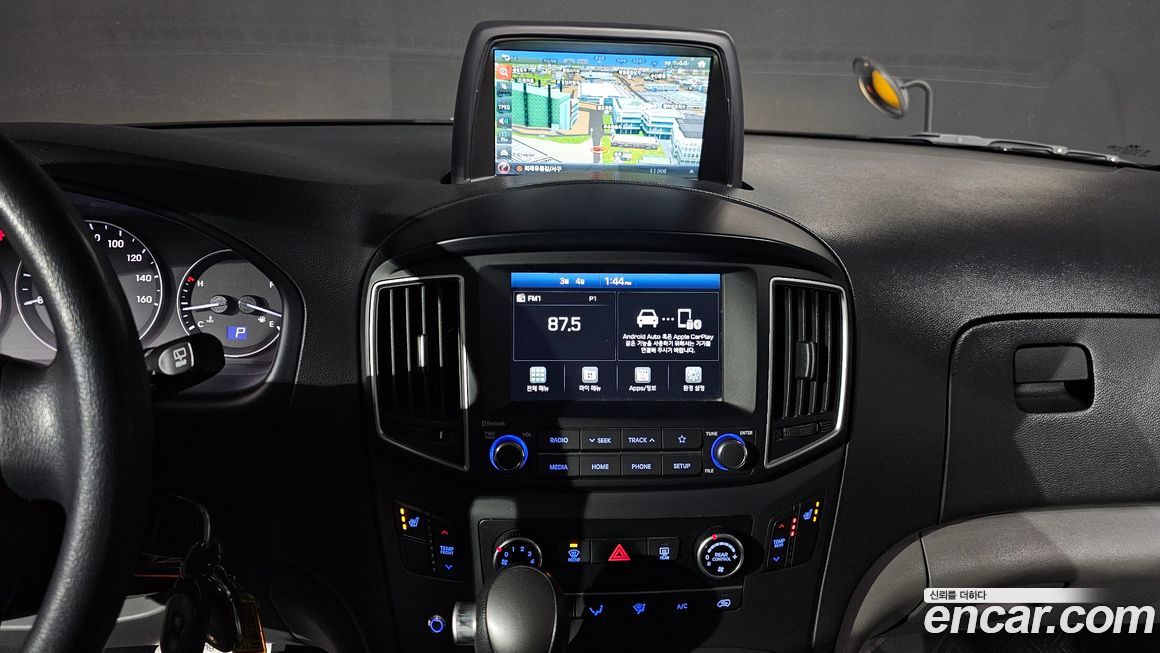 Hyundai Starex 2021