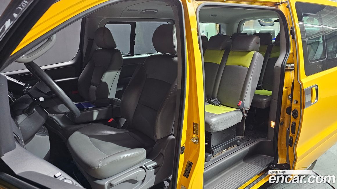 Hyundai Starex 2021