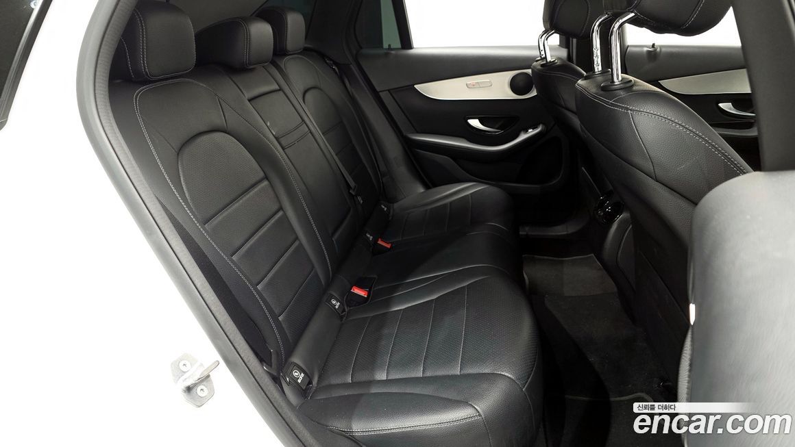 Mercedes-Benz GLC-Class 2019