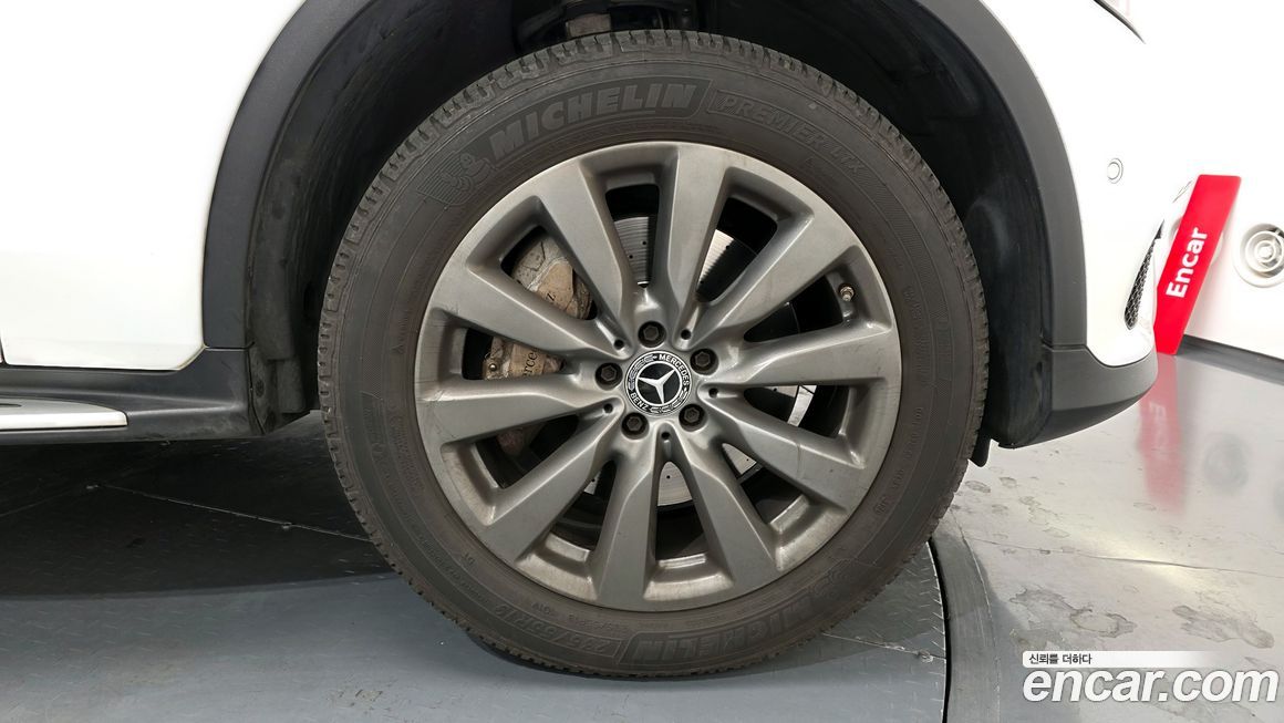 Mercedes-Benz GLC-Class 2019