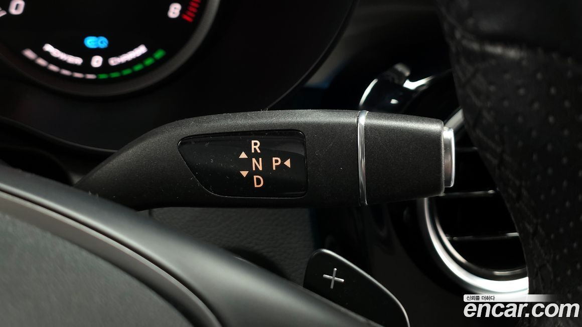 Mercedes-Benz GLC-Class 2019