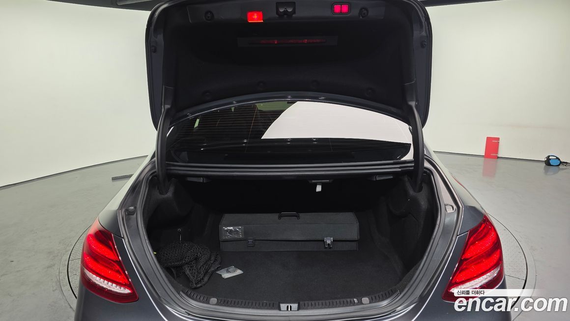 Mercedes-Benz E-Class 2017