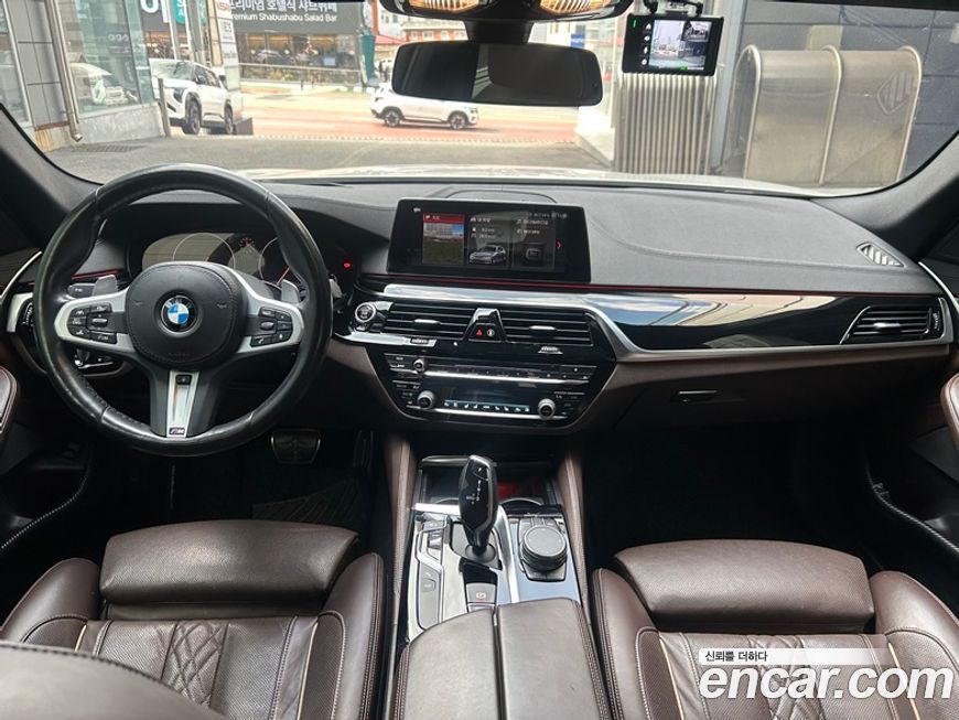 BMW 5-Series 2019