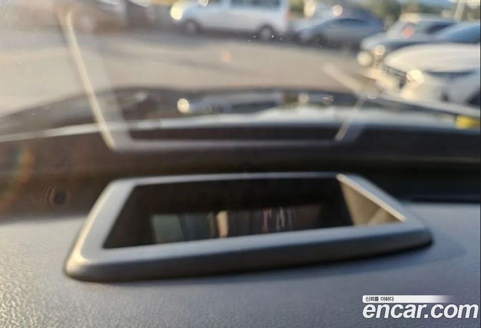 Genesis EQ900 2018