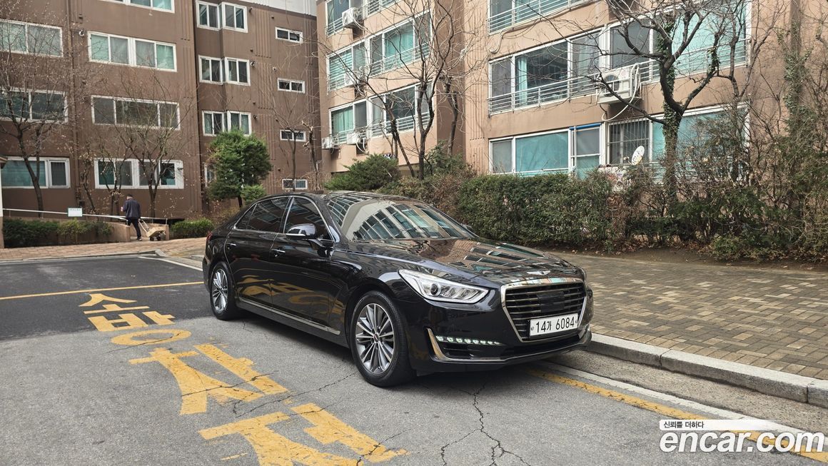 Genesis EQ900 2018