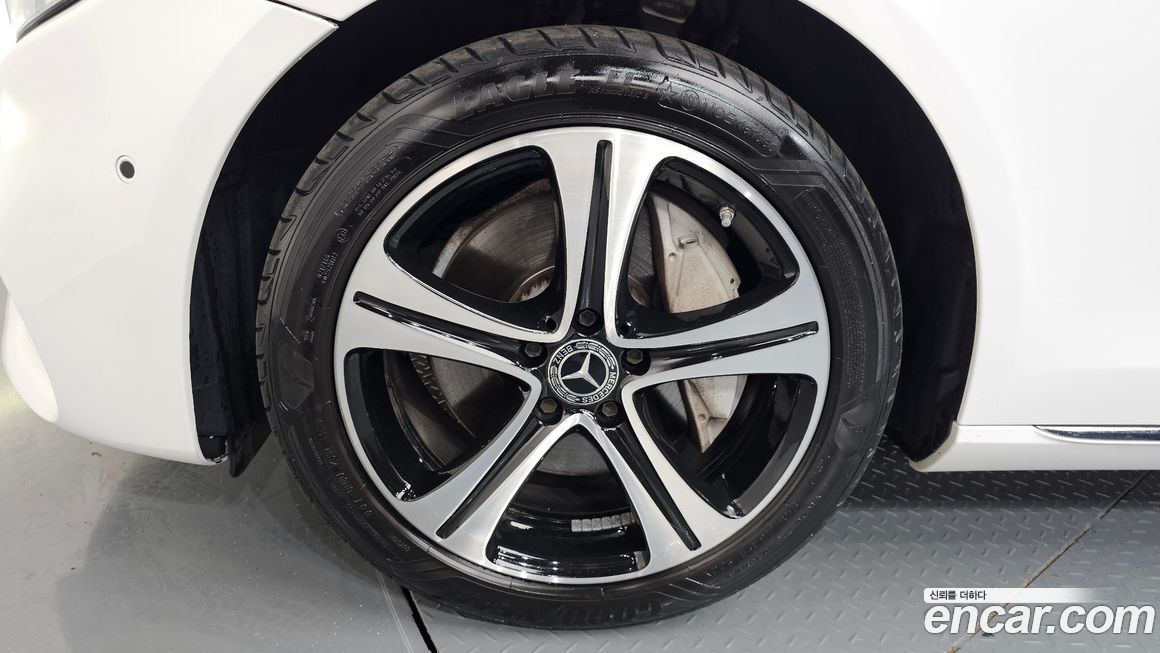 Mercedes-Benz E-Class 2018