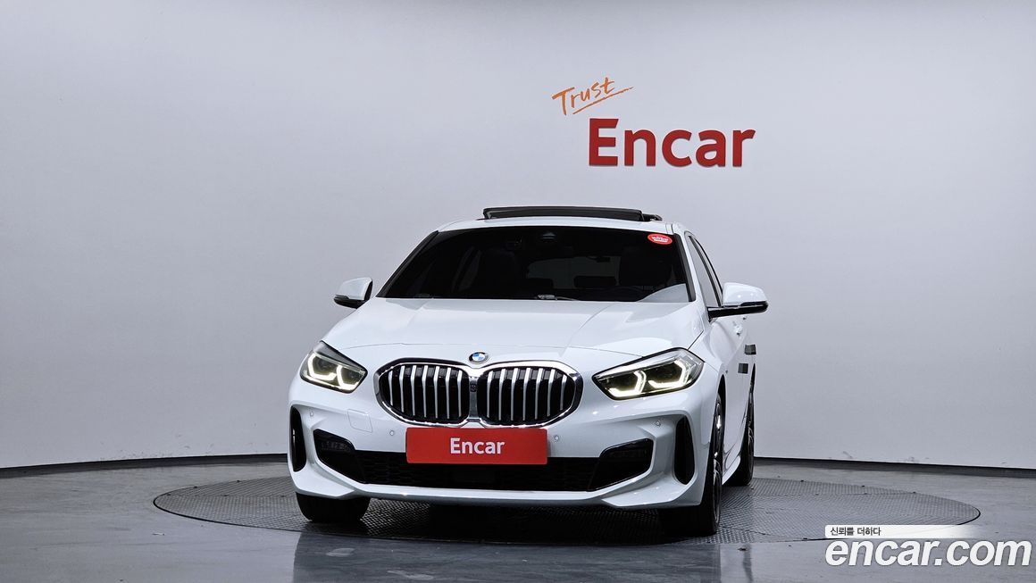 BMW 1-Series 2023