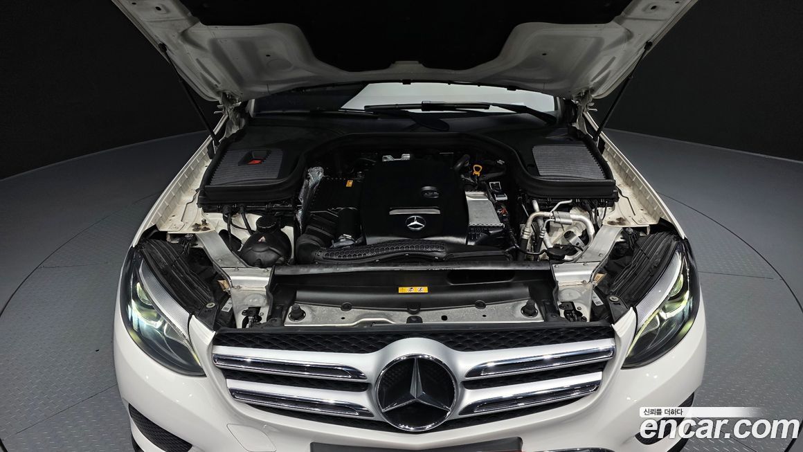 Mercedes-Benz GLC-Class 2019