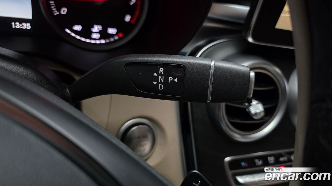 Mercedes-Benz GLC-Class 2019