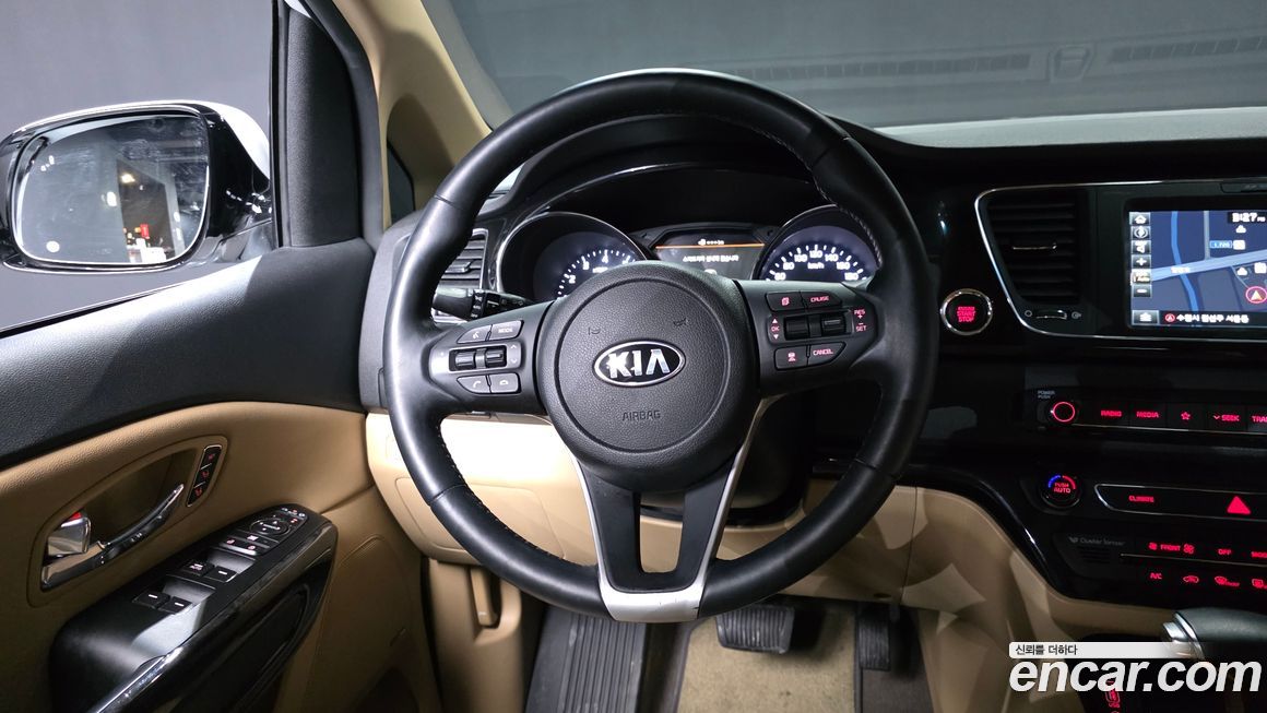 Kia Canival 2019