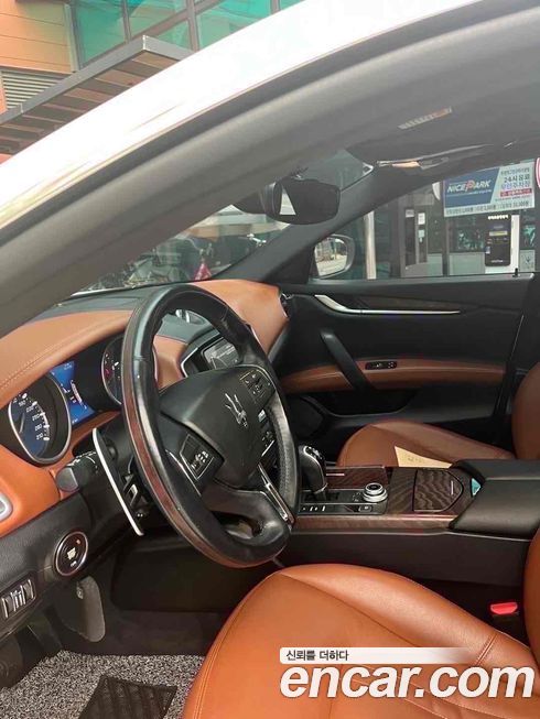 Maserati Ghibli 2018