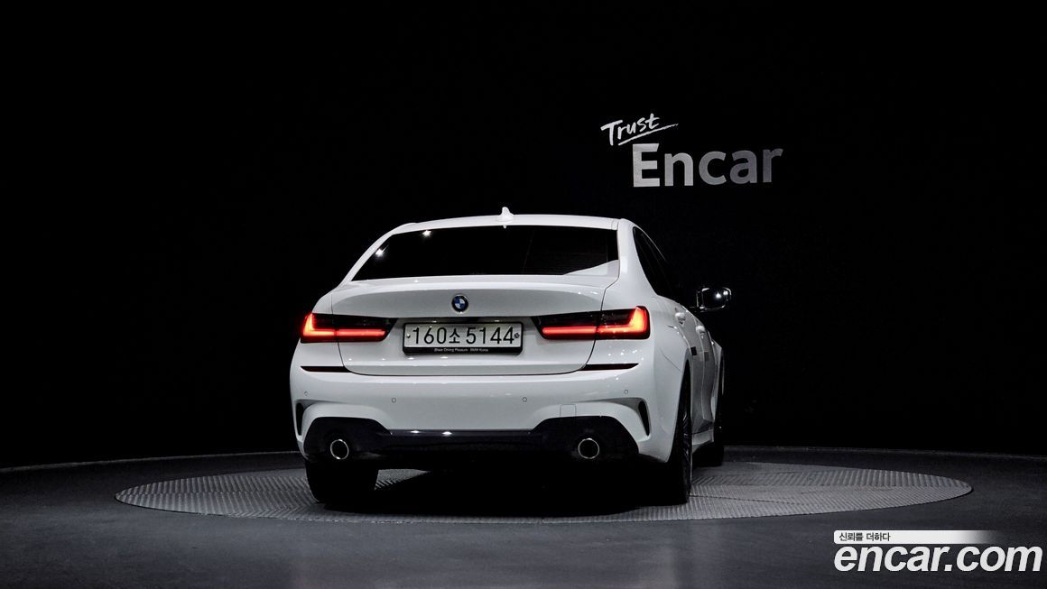 BMW 3-Series 2019