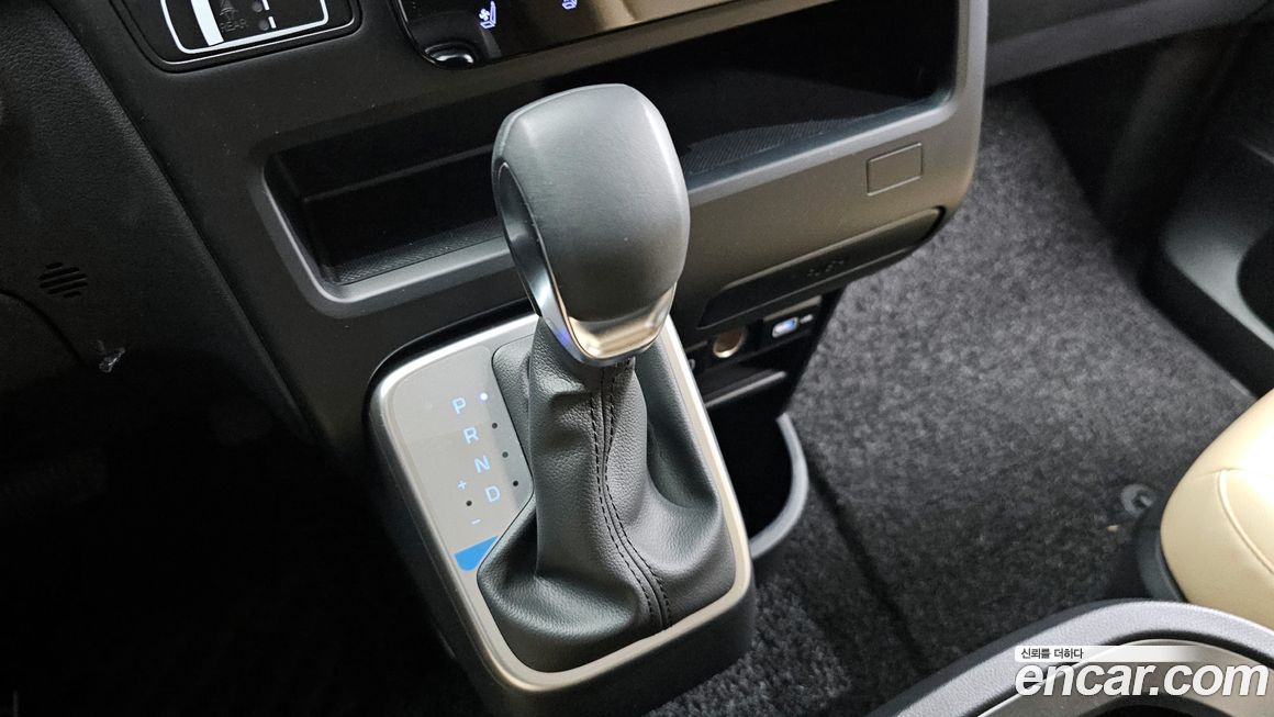 Hyundai Staria 2024