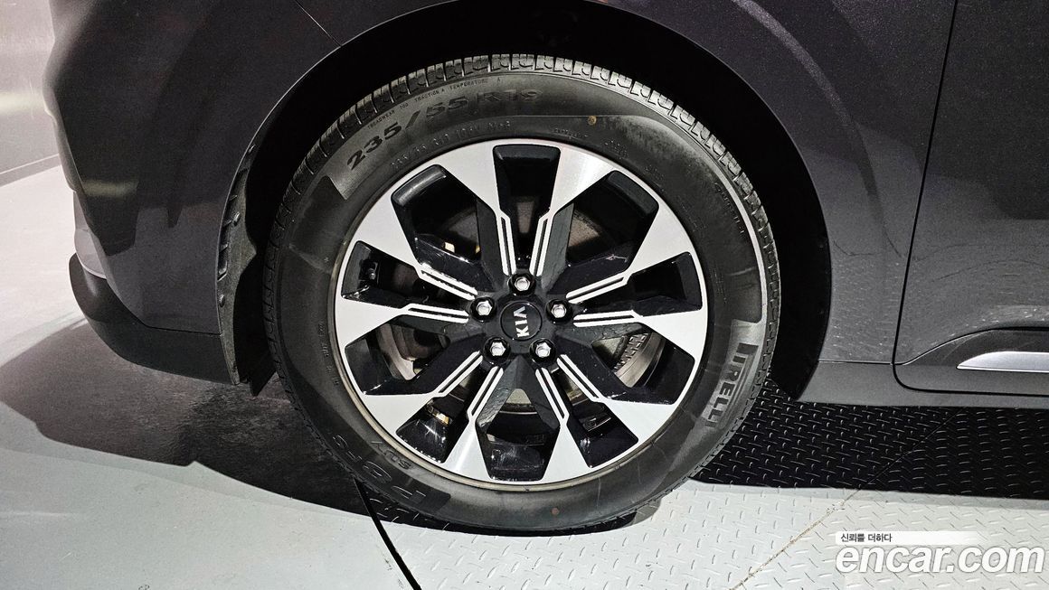 Kia Canival 2021