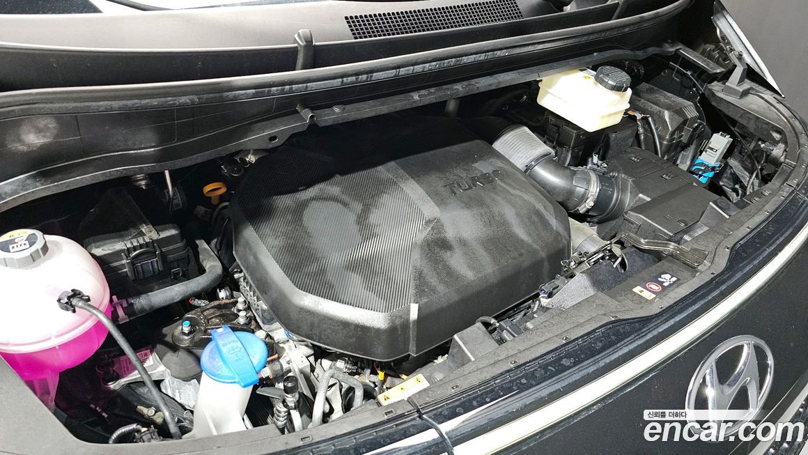 Hyundai Staria 2024