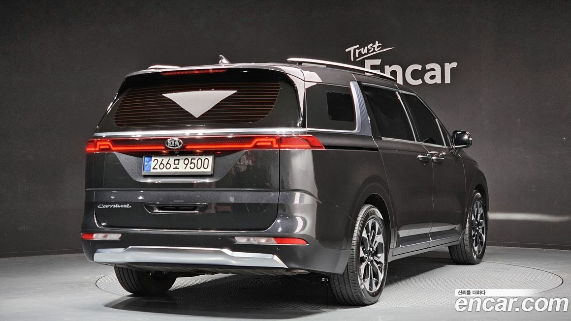 Kia Canival 2021