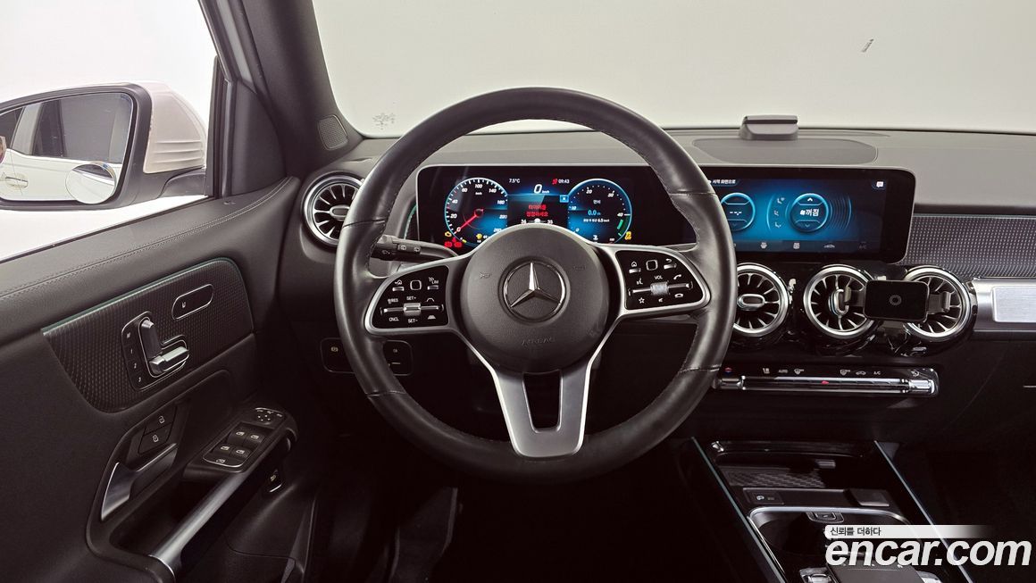 Mercedes-Benz GLB-Class 2020