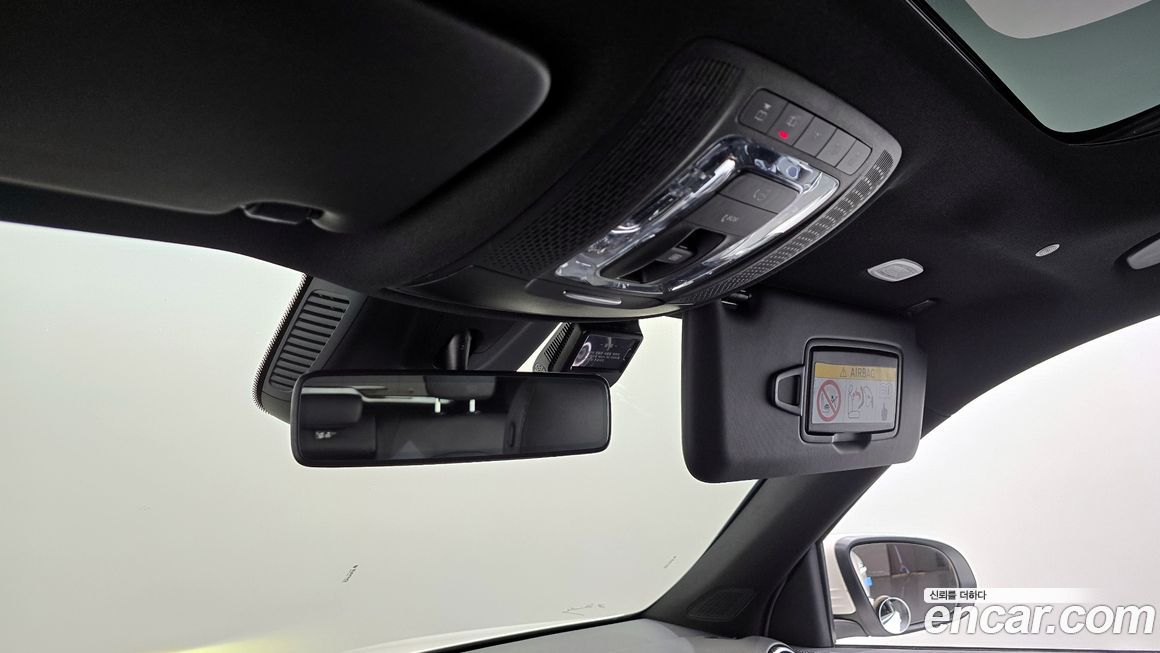 Mercedes-Benz GLB-Class 2020