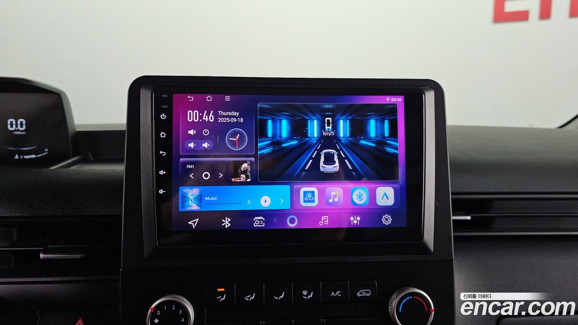 Hyundai Staria 2024