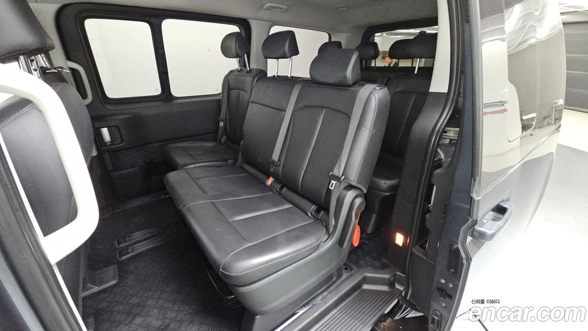 Hyundai Staria 2024