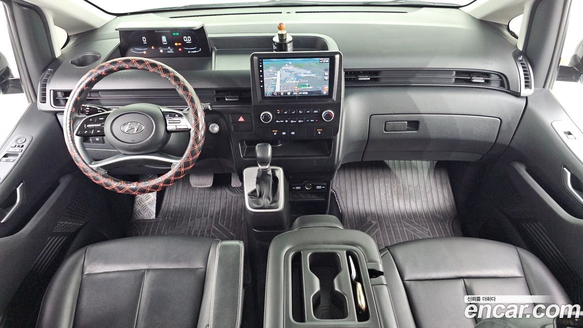 Hyundai Staria 2024