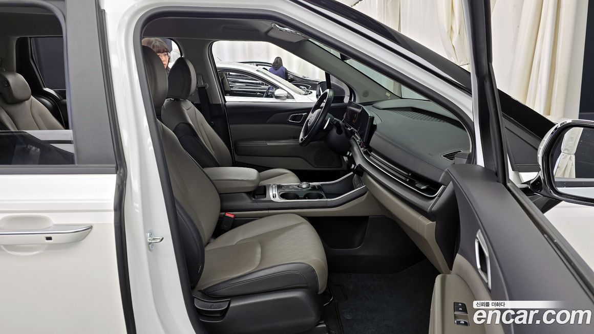 Kia Canival 2024