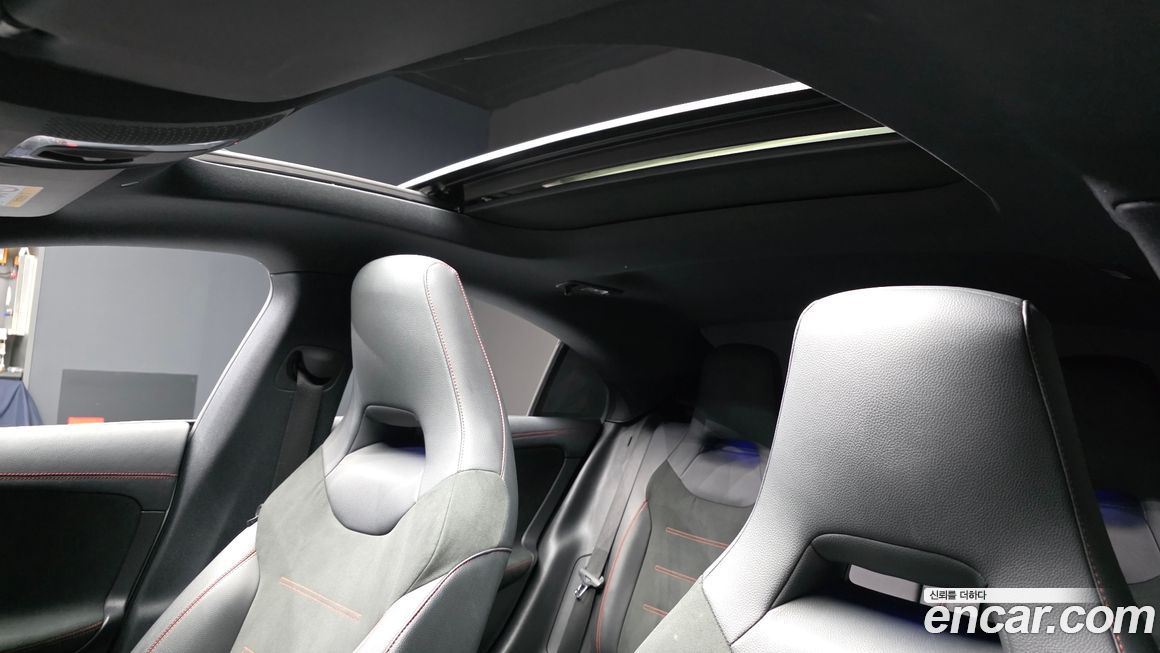 Mercedes-Benz CLA-Class 2021