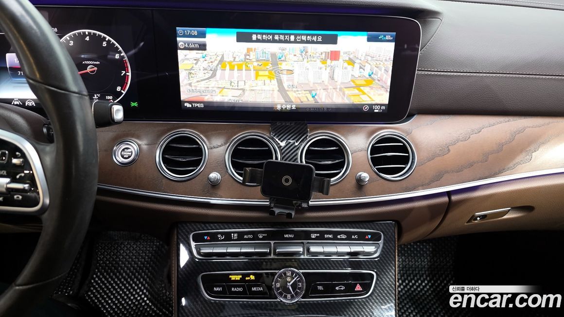 Mercedes-Benz E-Class 2020