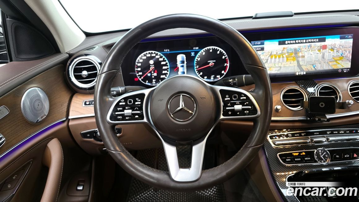 Mercedes-Benz E-Class 2020