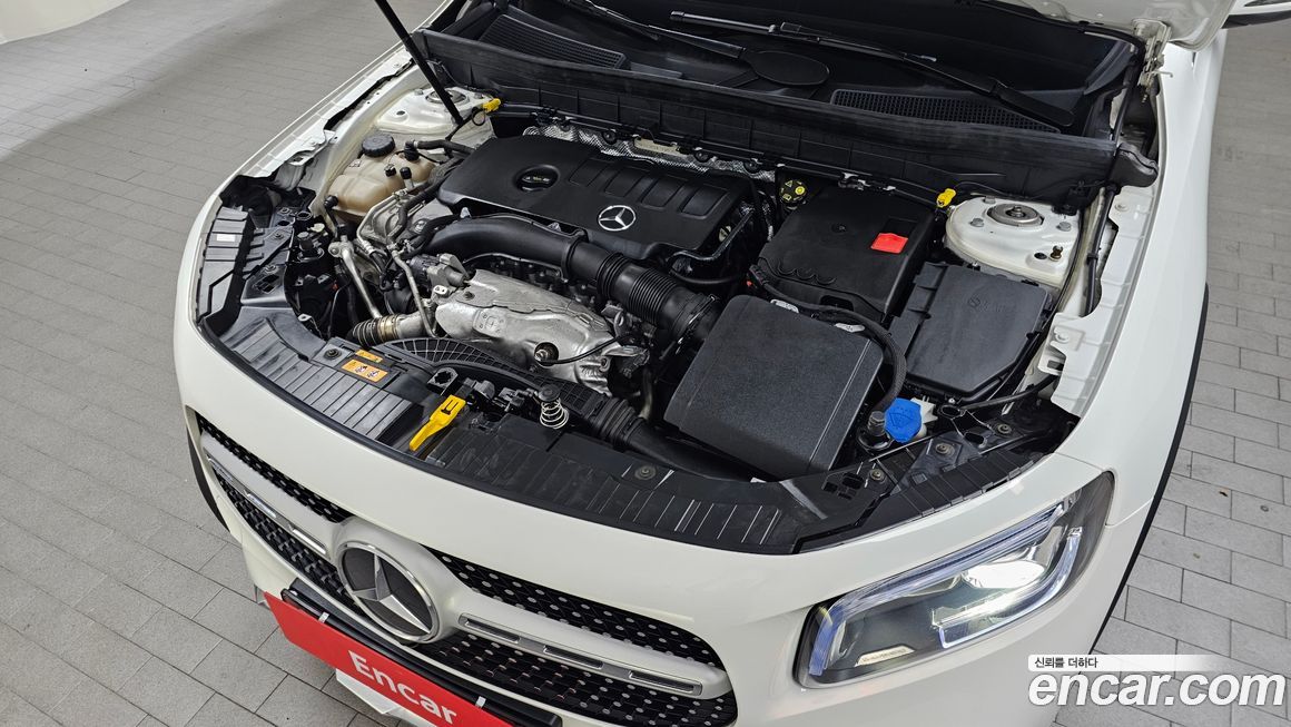 Mercedes-Benz GLB-Class 2020