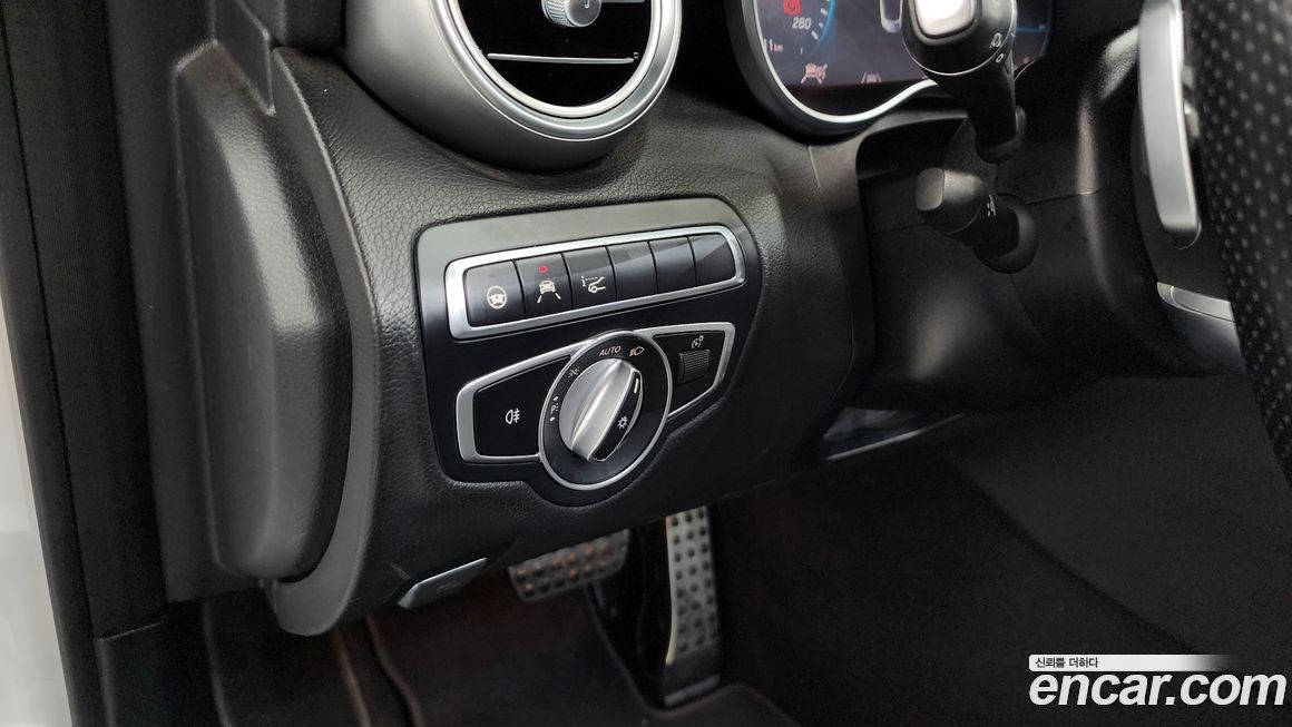 Mercedes-Benz C-Class 2022
