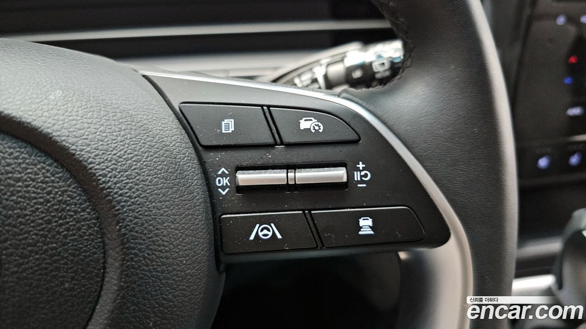 Hyundai Staria 2025
