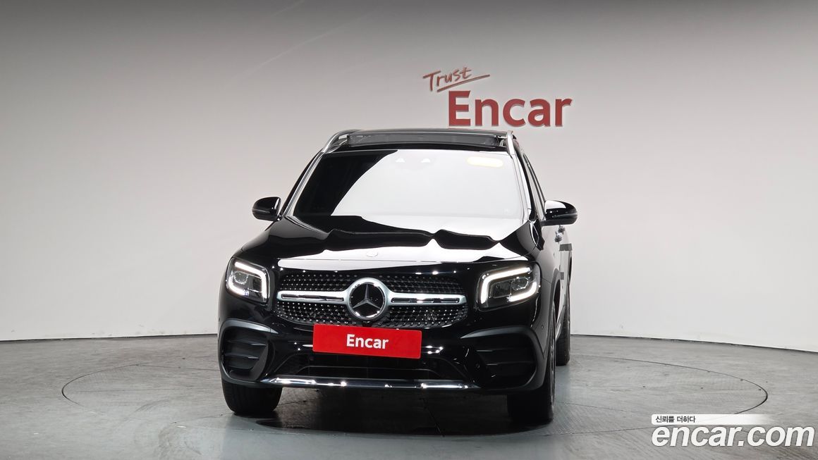 Mercedes-Benz GLB-Class 2022