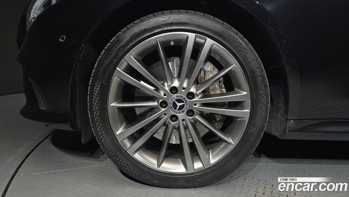 Mercedes-Benz CLS-Class 2019