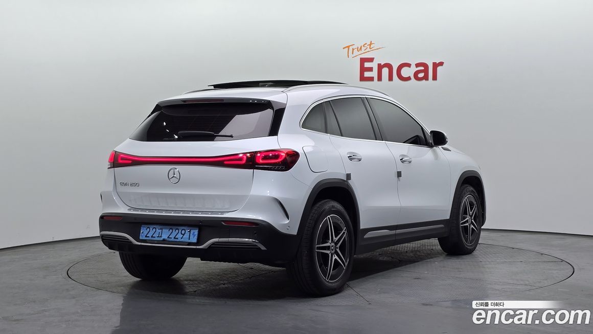 Mercedes-Benz EQA 2022