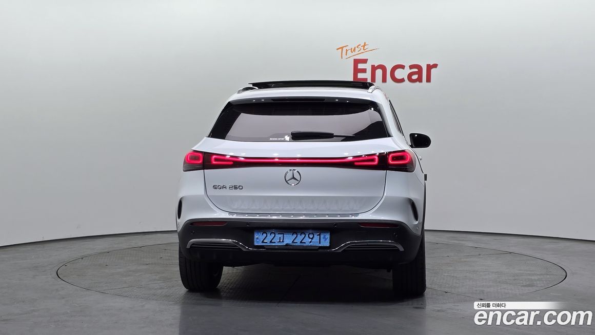Mercedes-Benz EQA 2022