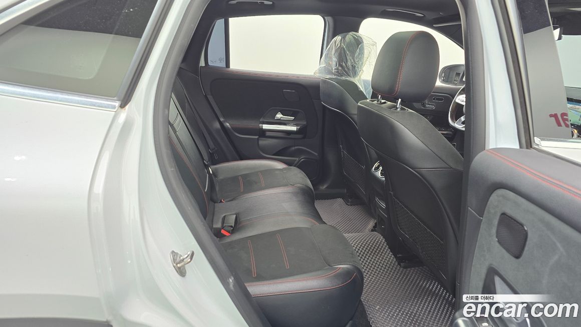 Mercedes-Benz EQA 2022