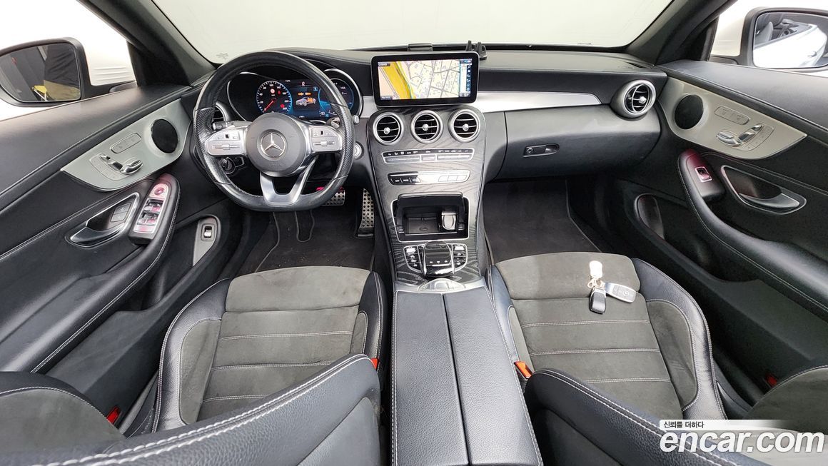 Mercedes-Benz C-Class 2022