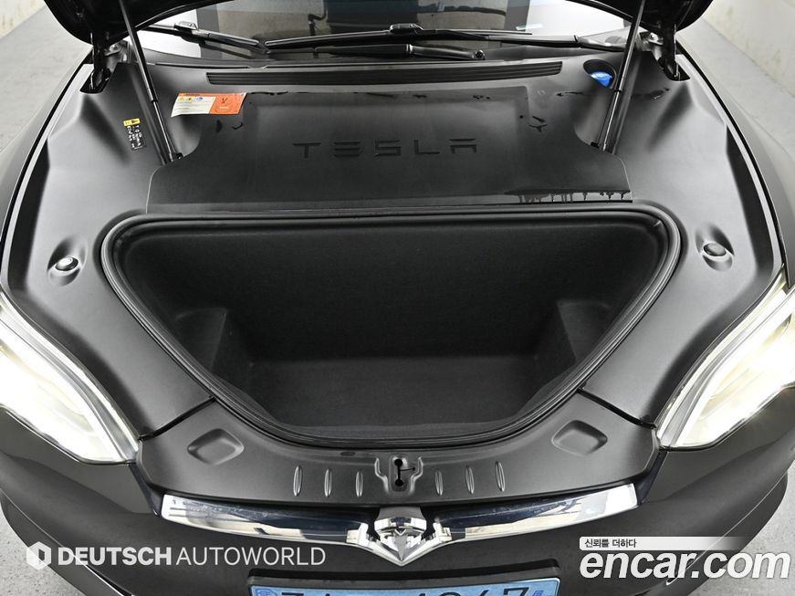 Tesla Model S 2018