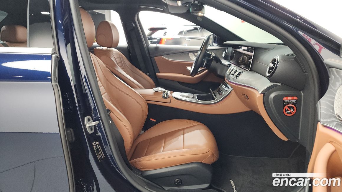 Mercedes-Benz E-Class 2021