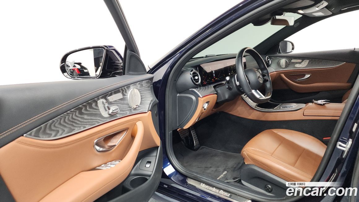 Mercedes-Benz E-Class 2021