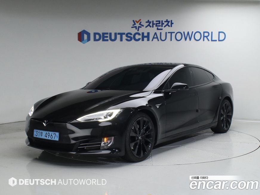 Tesla Model S 2018