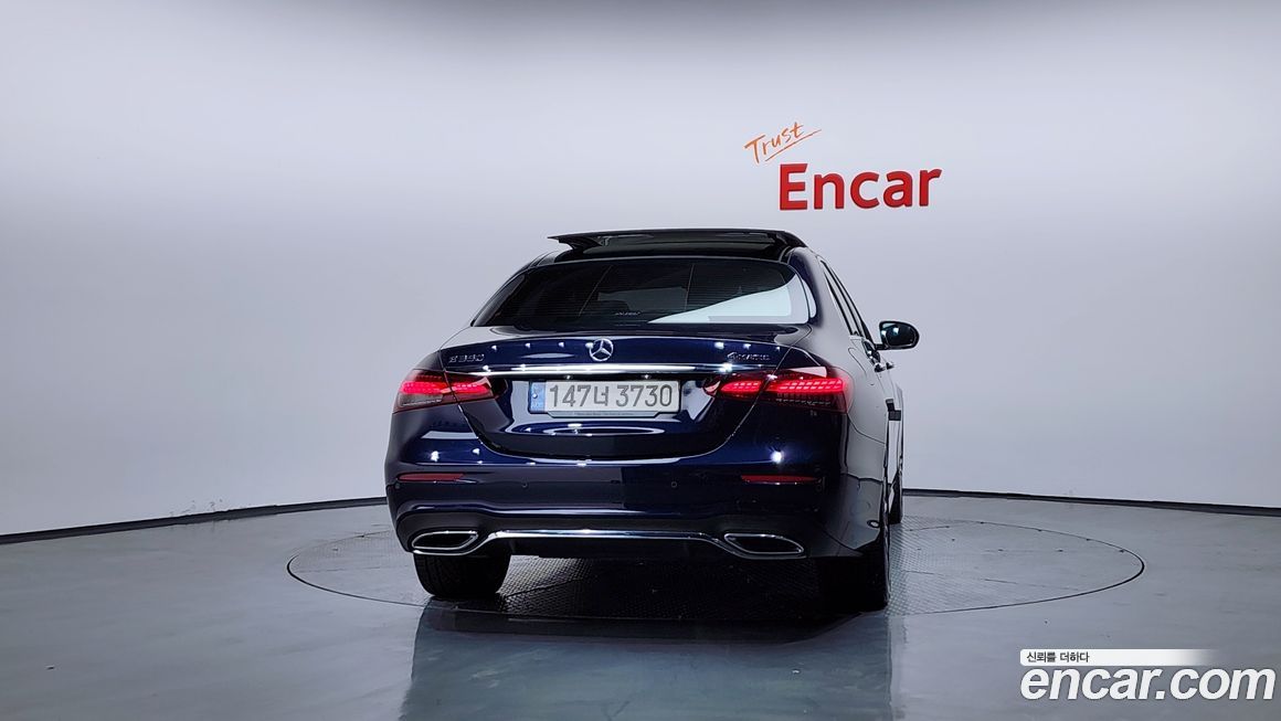 Mercedes-Benz E-Class 2021